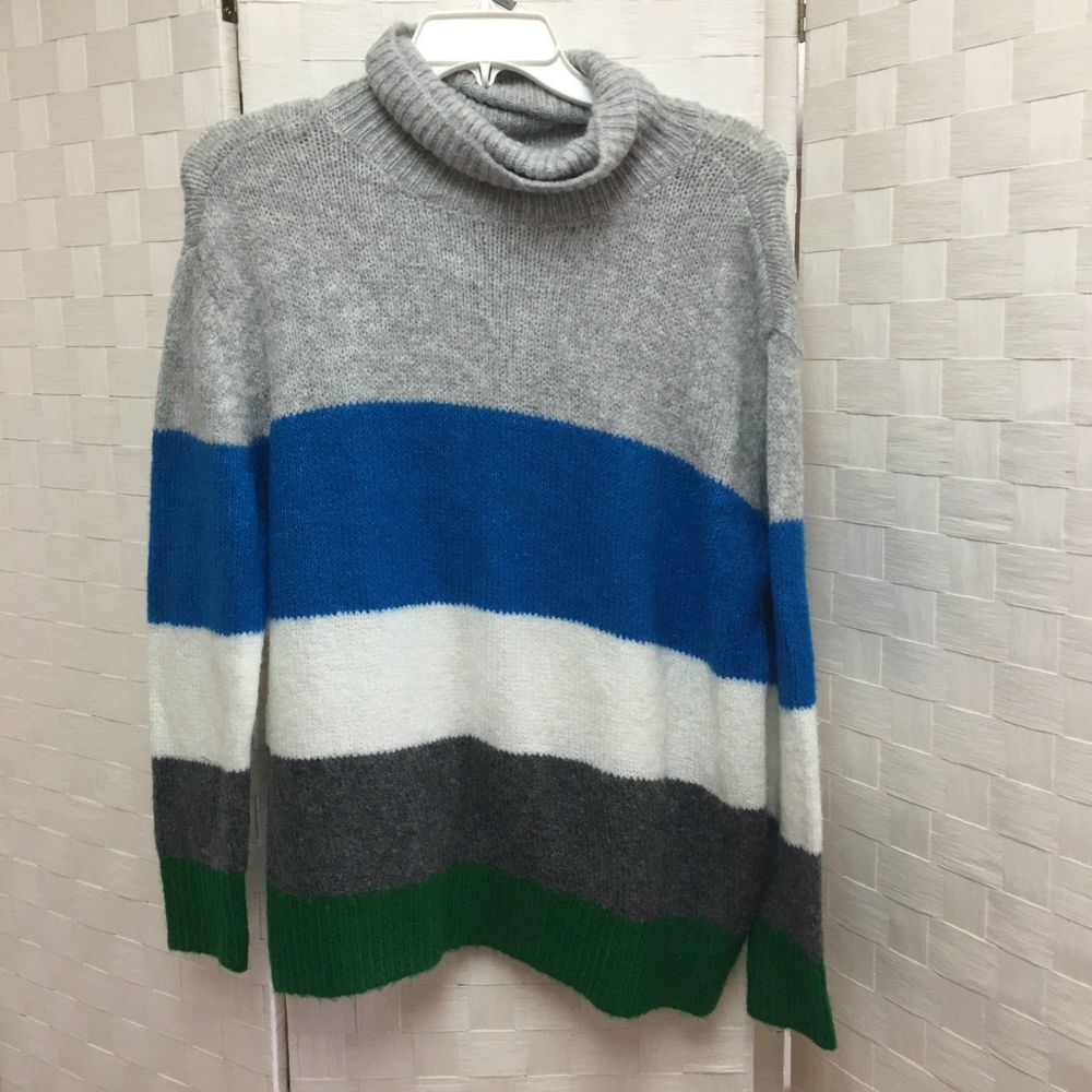 Vince Camuto stripe turtleneck sweater medium